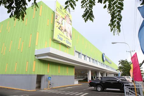 lapu lapu shopping malls|SM HYPERMARKET .